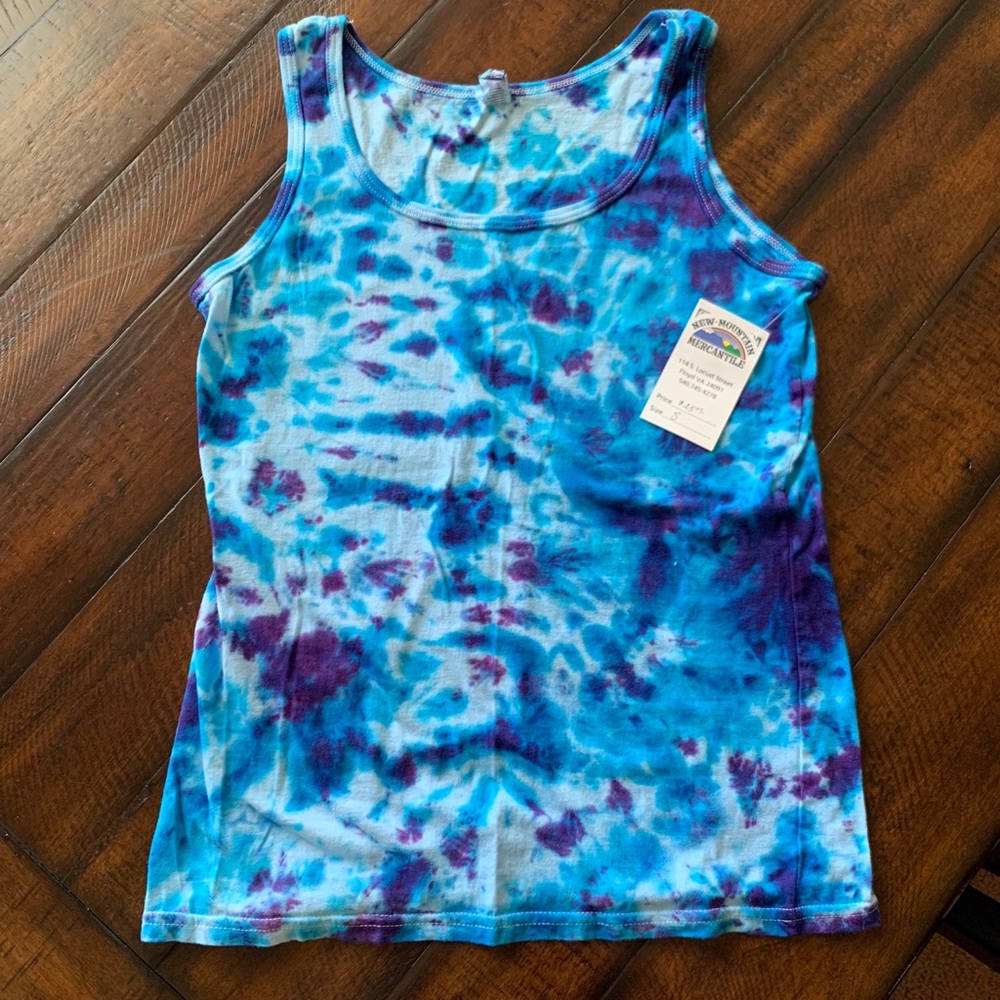 NWT tie dye tank
